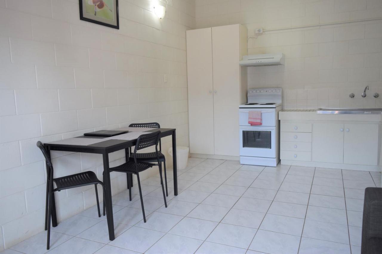 Coconut Grove Holiday Apartments Darwin Bagian luar foto