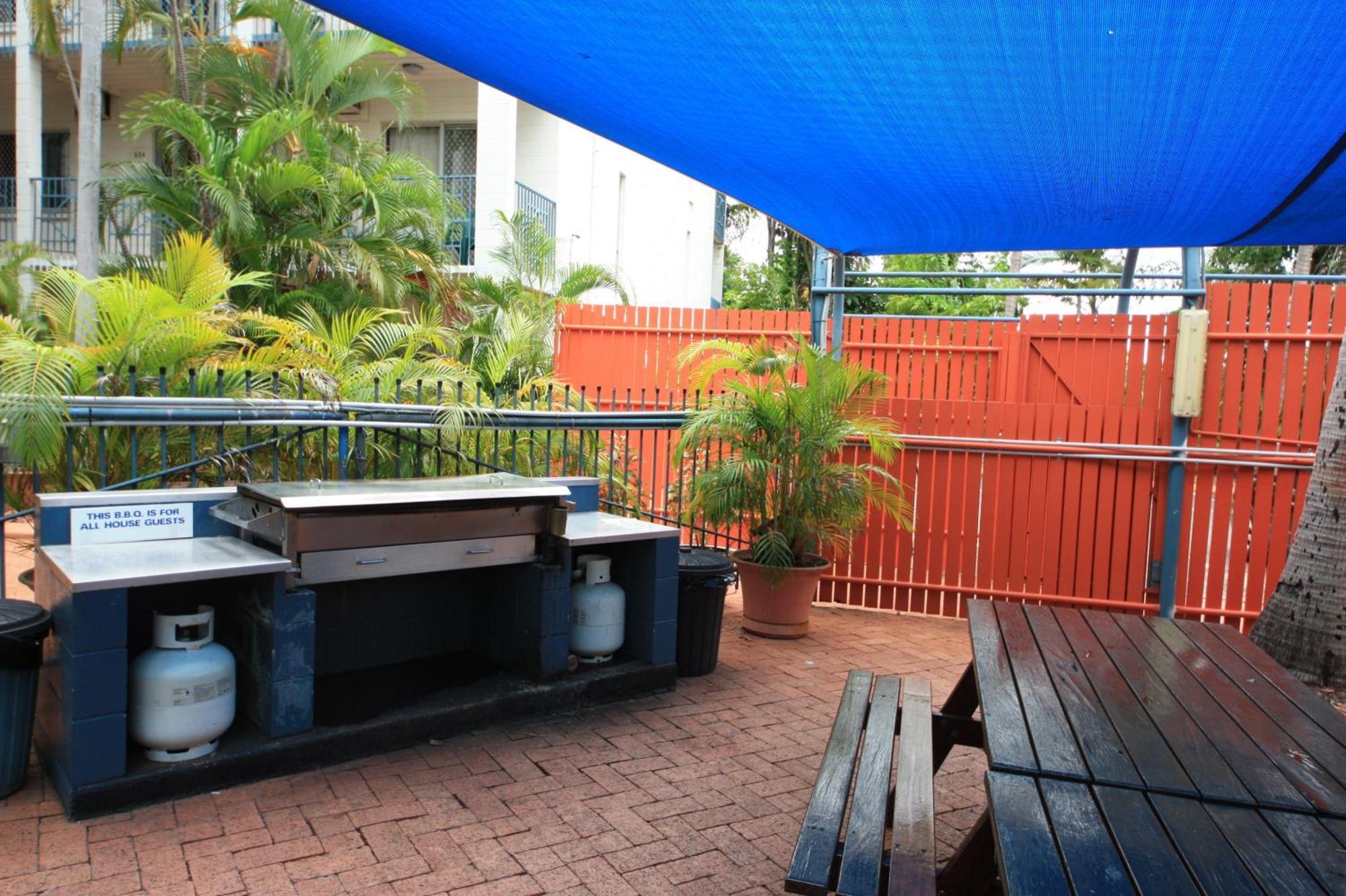 Coconut Grove Holiday Apartments Darwin Bagian luar foto