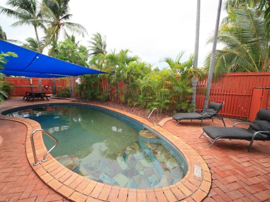 Coconut Grove Holiday Apartments Darwin Bagian luar foto