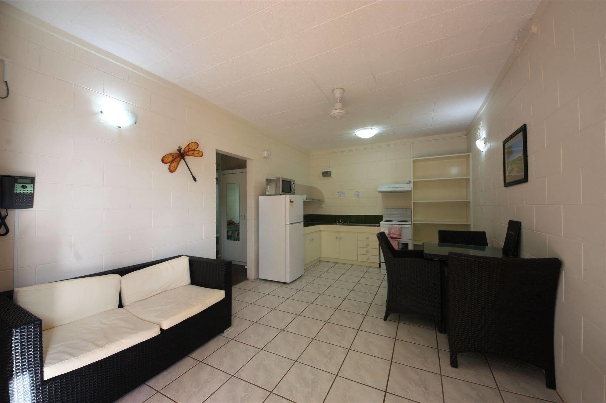 Coconut Grove Holiday Apartments Darwin Bagian luar foto