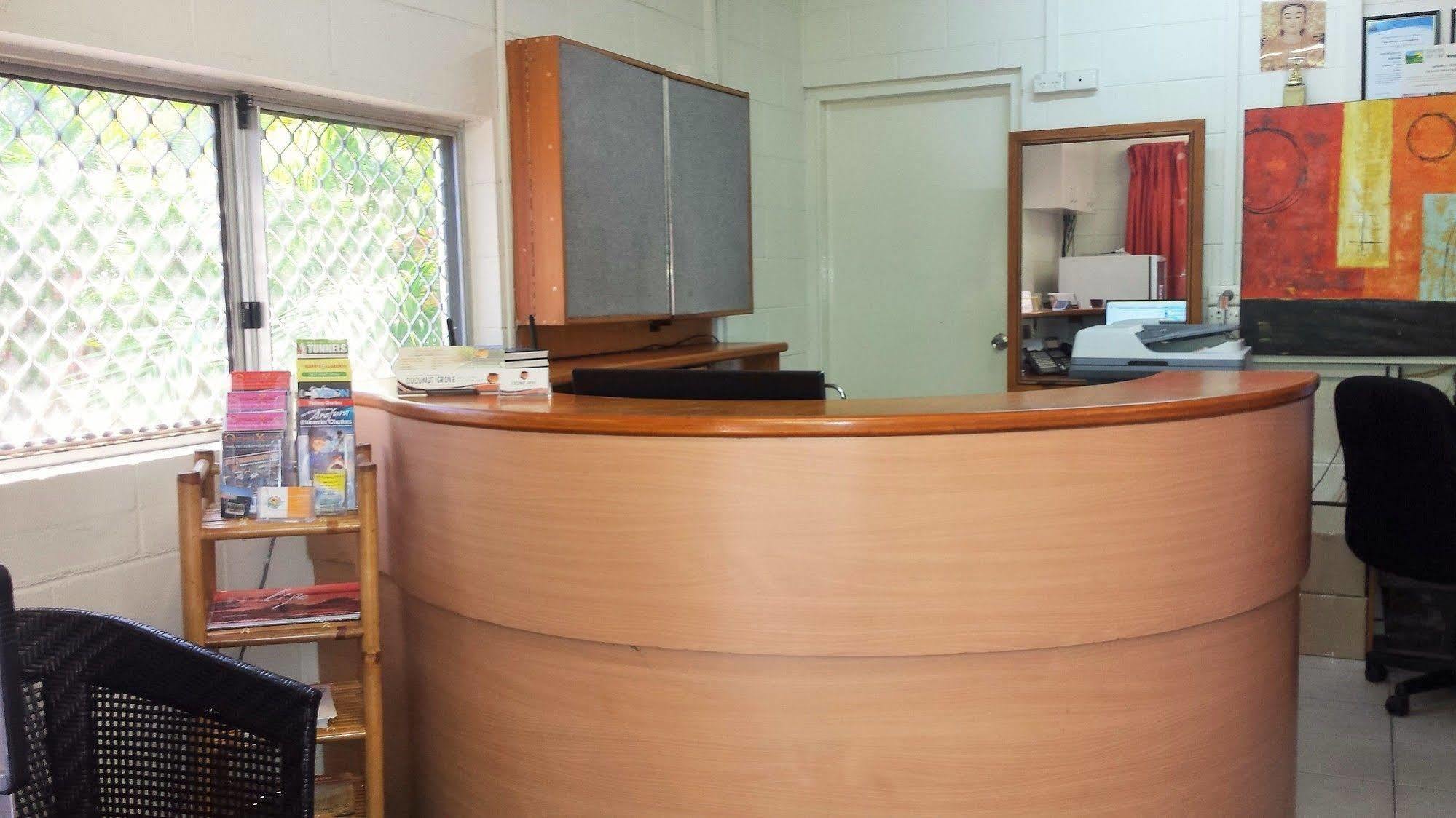 Coconut Grove Holiday Apartments Darwin Bagian luar foto